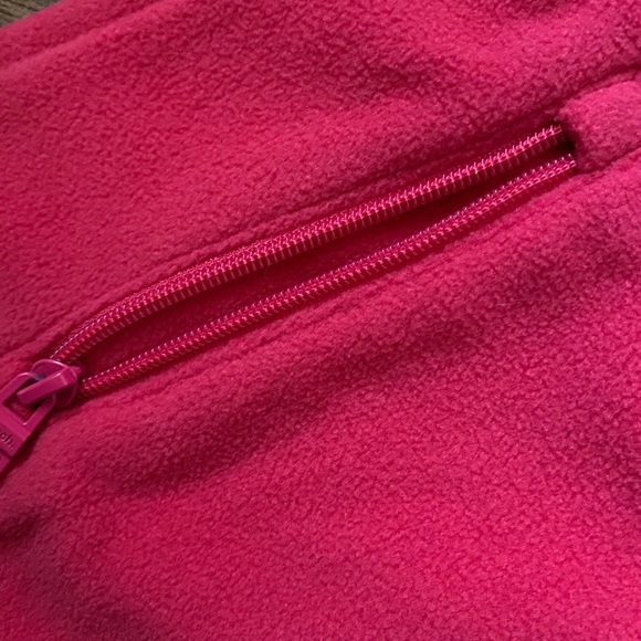 NWT BENCH PINK FLEECE VEST - Picture 5 of 7